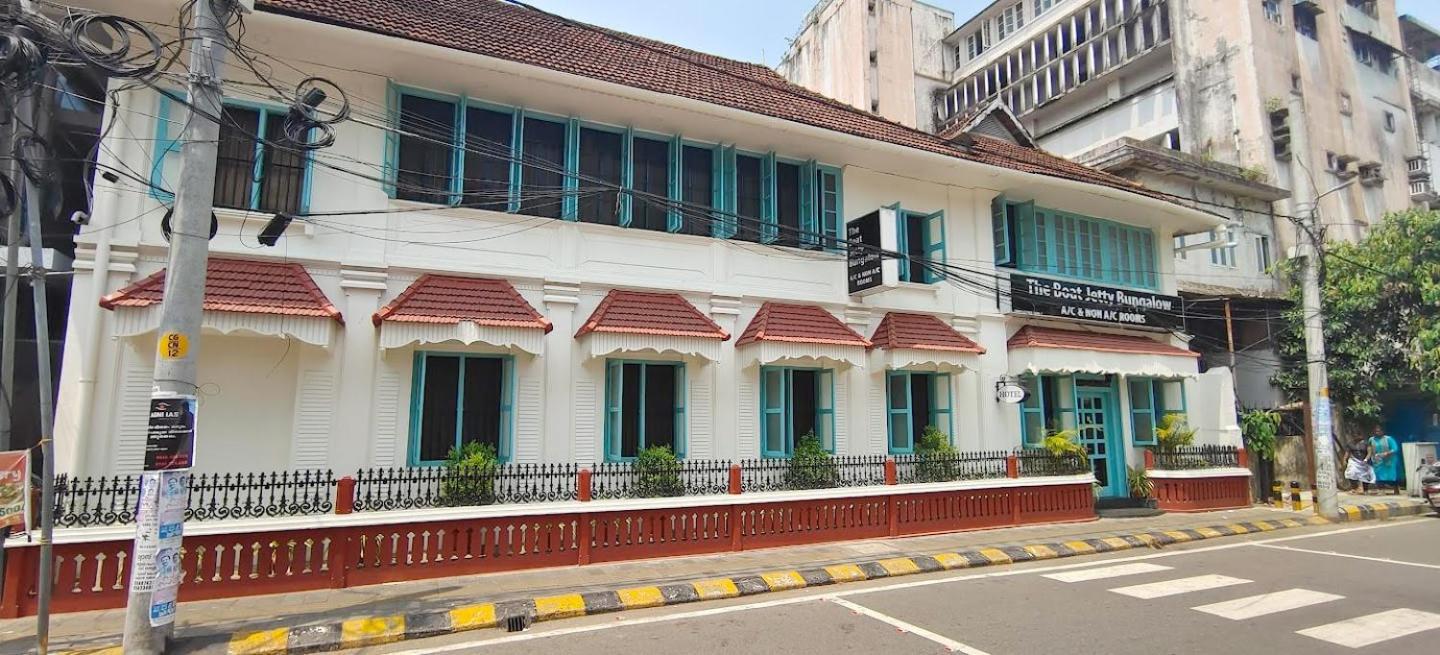 The Boat Jetty Bungalow Hotel Kochi Exterior foto